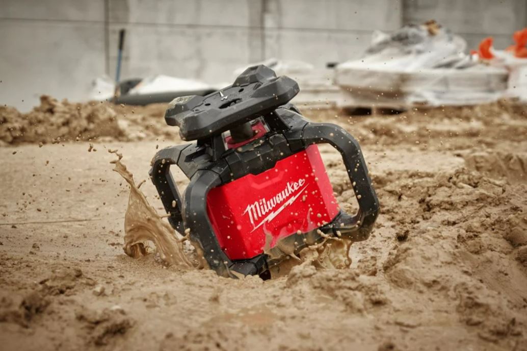 LASER MILWAUKEE ROTATIF ROUGE SIMPLE PENTE 600 M M18 RLOH600-201C ONE-KEY 4933493191