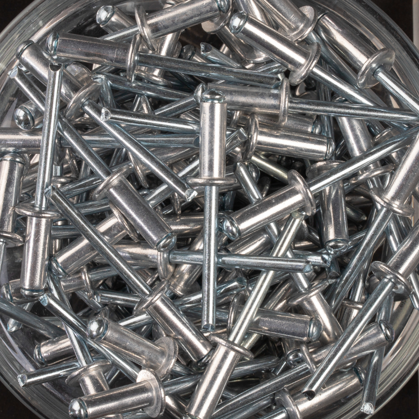 250 rivets standards à aluminium/acier à tête plate à Ø6x16mm - SCELL-IT - ASD6016