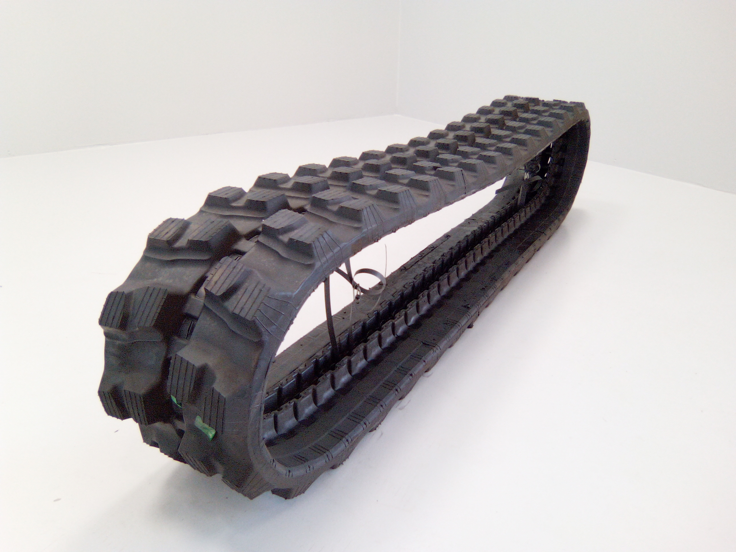 Chenille caoutchouc mini-pelle Caterpillar - 308E2CR - 450x78x81 AH/OA - 15.2806.8789