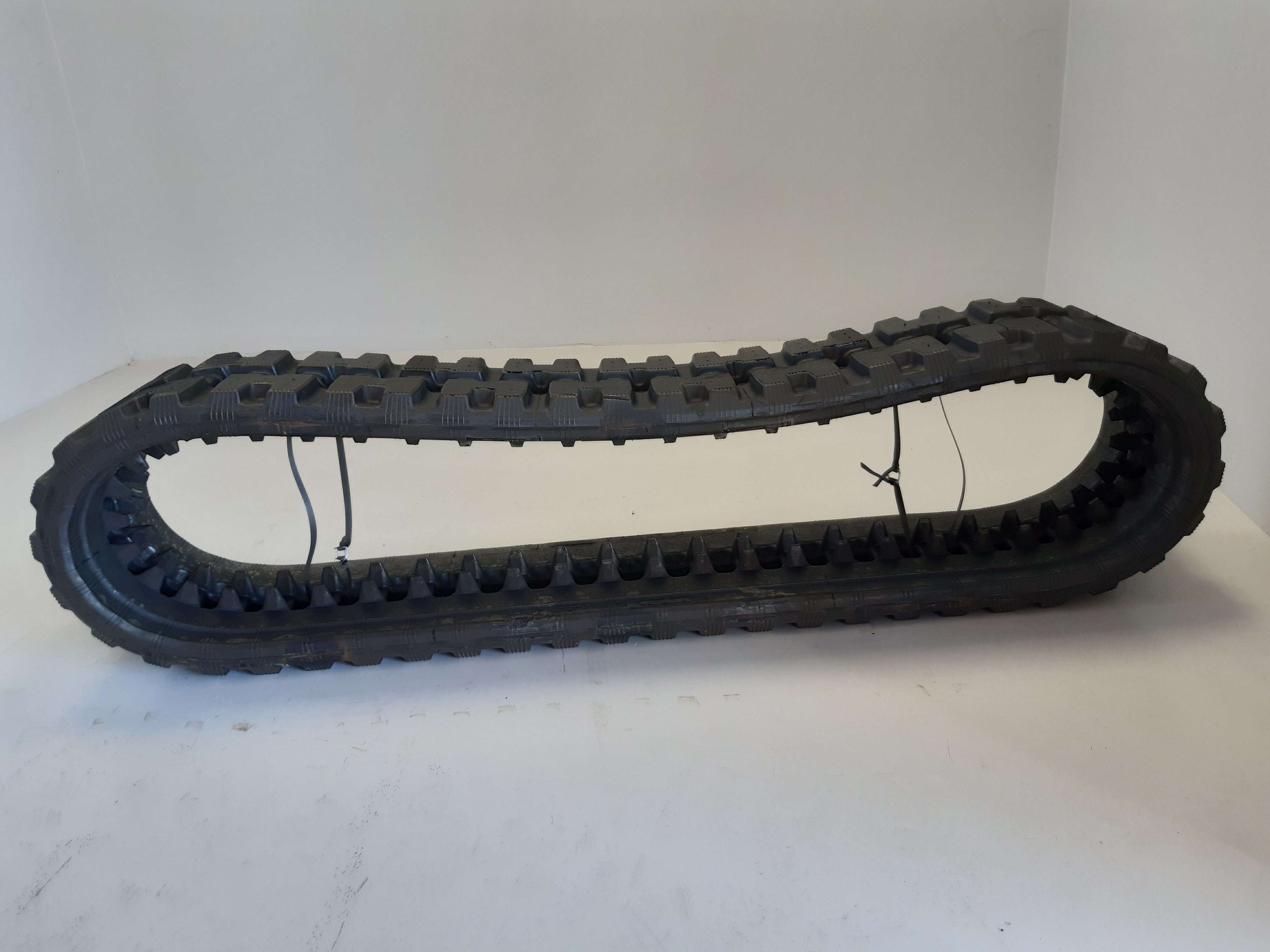 CHENILLE CAOUTCHOUC 320 X 50 X 86 HH B E  (51, 26) HXD - CAMSO - 16.2906.8880