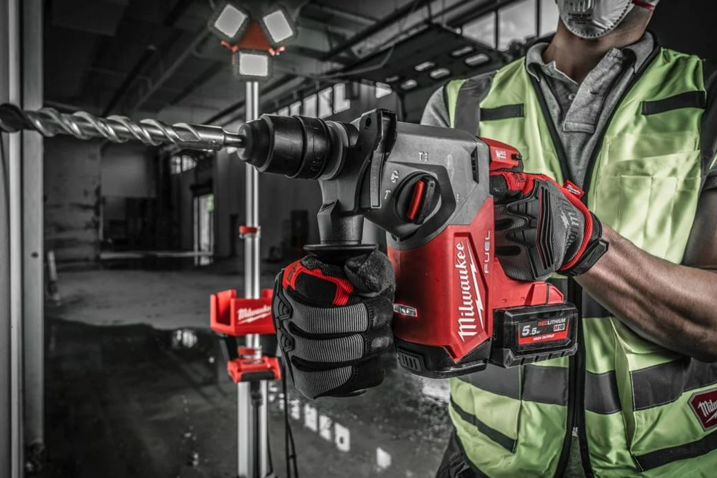 Perforateur sds-plus 26 mm Milwaukee 4 modes avec mandrin fixtec M18 FHX-552X avec batterie 4933478889
