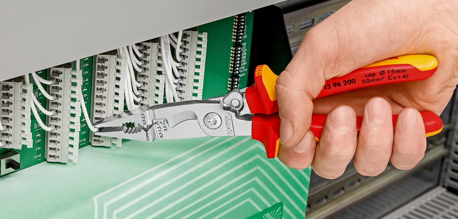 Pince pour installations électriques 1000v KNIPEX - 13 96 200