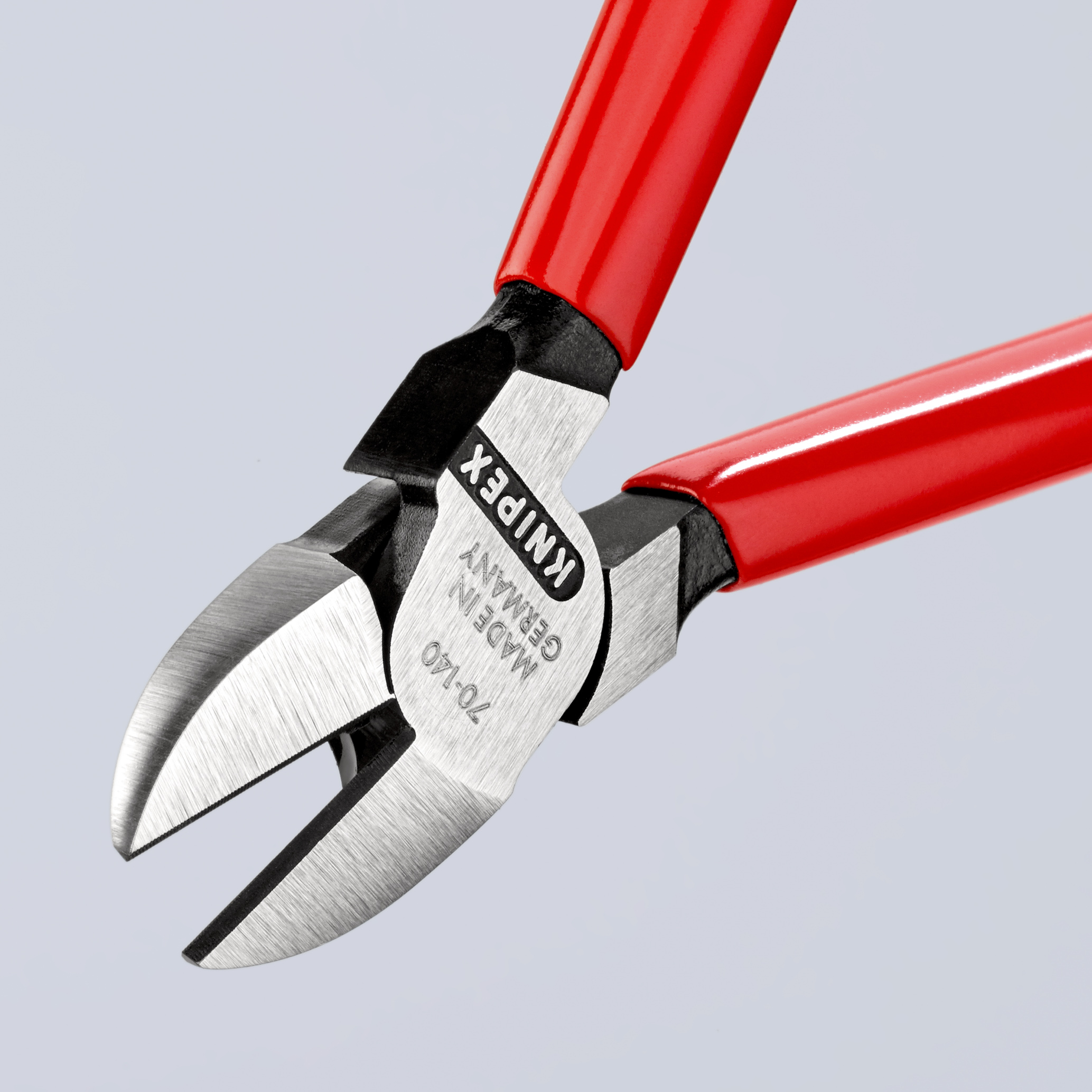 Pince coupante cote 140mm gaine pvc KNIPEX - 70 01 140