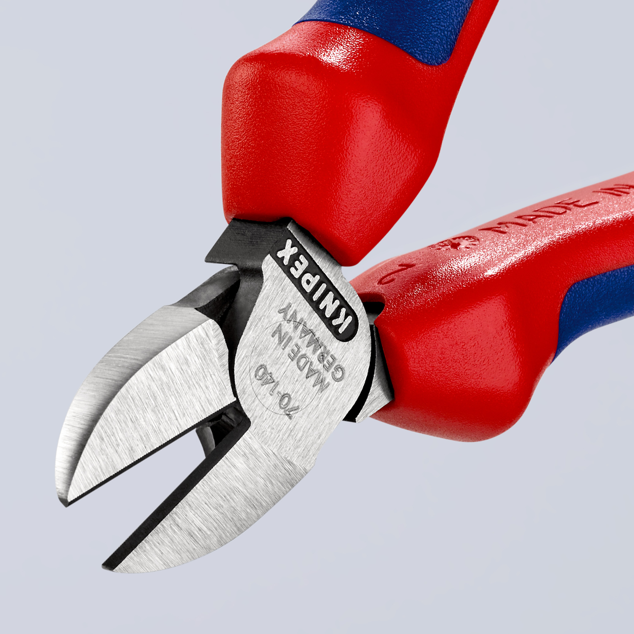 Pince coupante cote 140mm bimatiere KNIPEX - 70 02 140