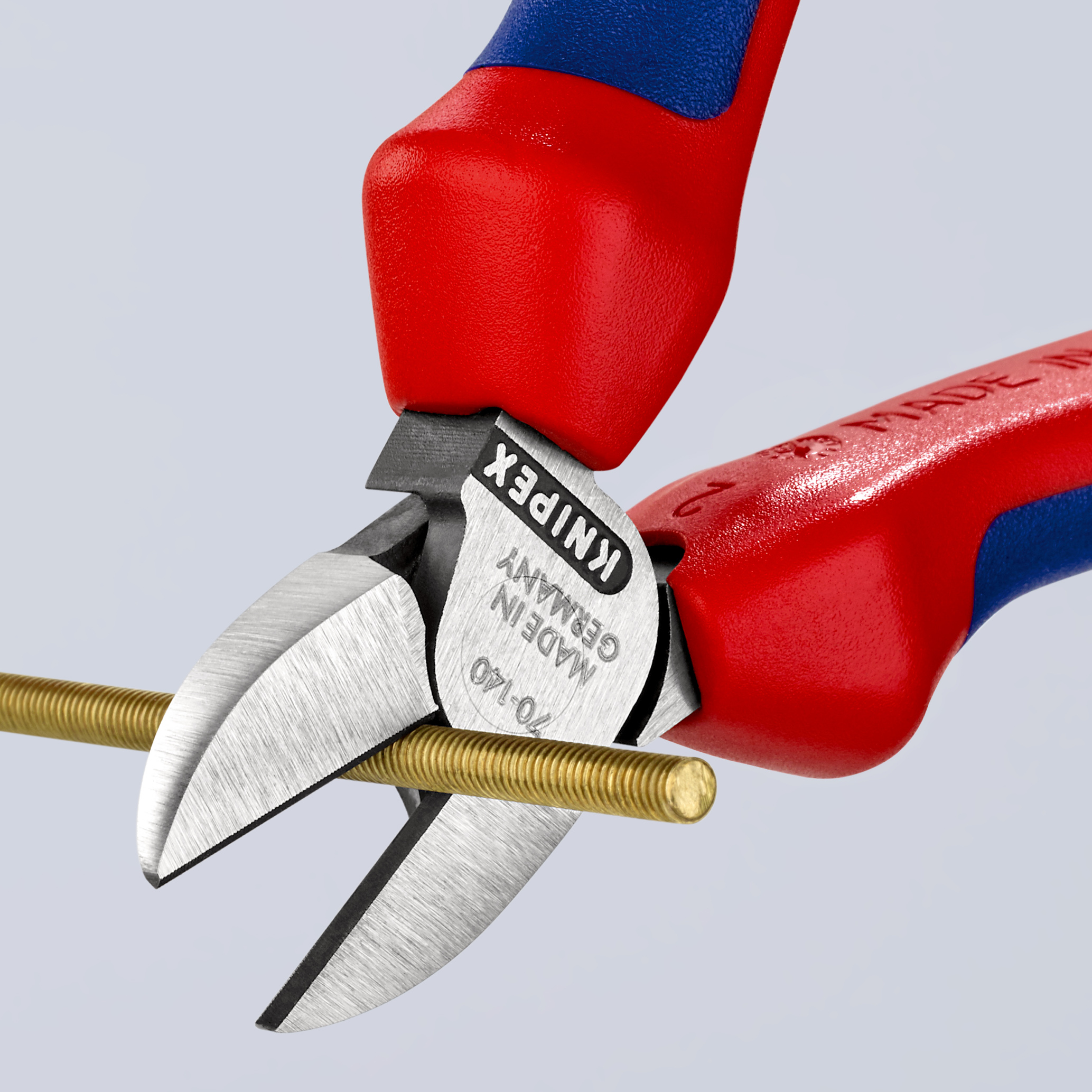 Pince coupante cote 140mm bimatiere KNIPEX - 70 02 140