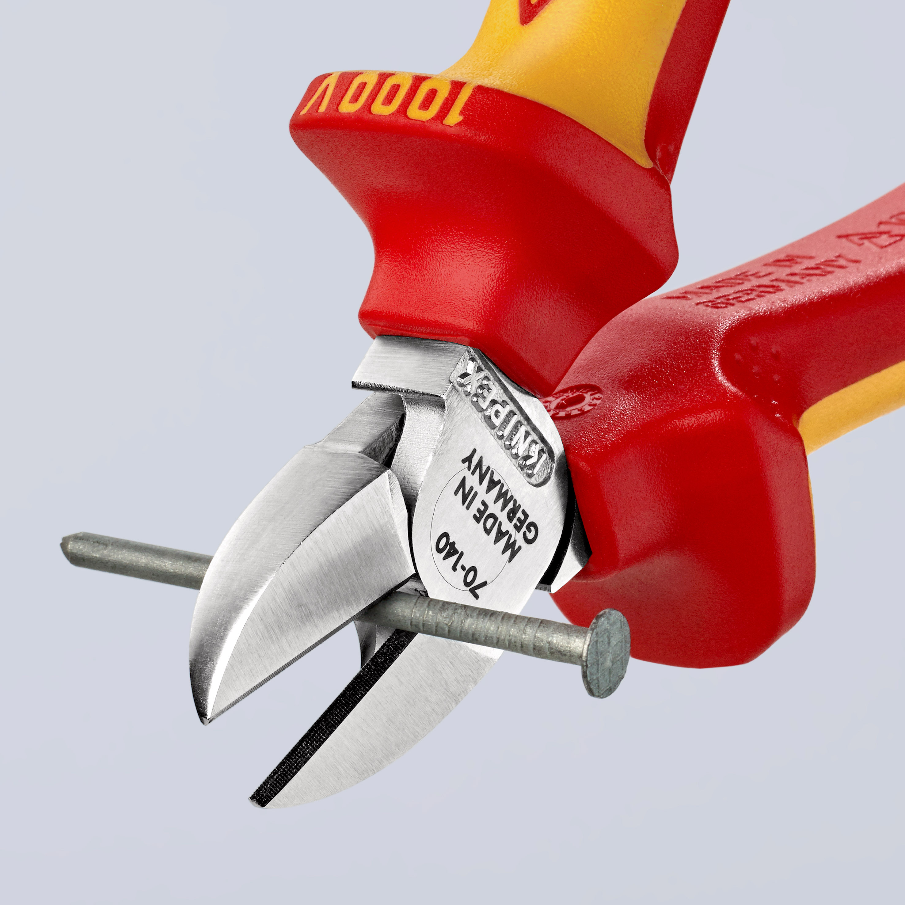 Pince coupante de côté 140mm - Gainage bi-matière - Chromée - Isolée 1000V KNIPEX - 7006140SB