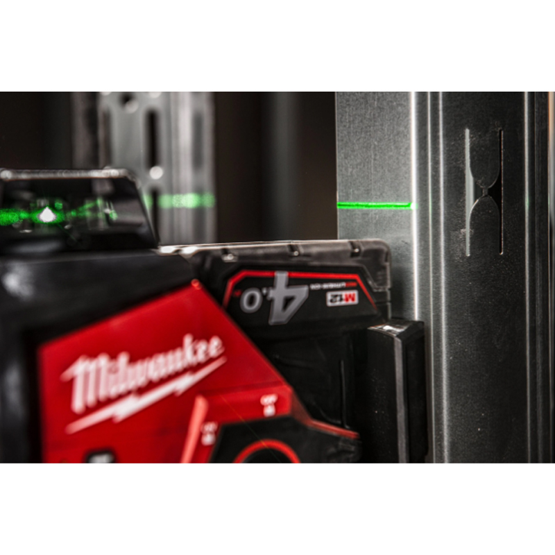 LASER VERT 3 LIGNES 12 VOLTS M12 3PLSKIT-401P MILWAUKEE 4933499379